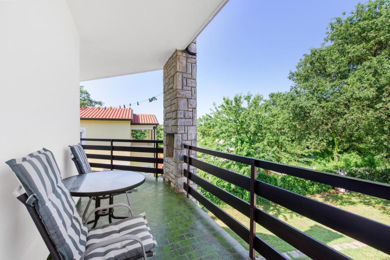 Apartments Villa Verde Novigrad  Exterior photo